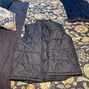 Faded Glory Black Puffer Vest